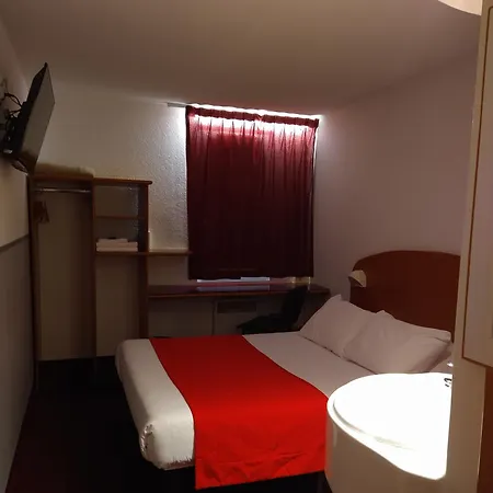 Quick Palace Le Mans * Saint-Saturnin (Sarthe)