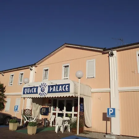 Otel Quick Palace Le Mans