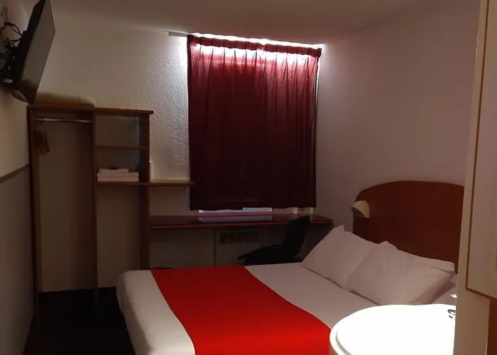 Quick Palace Le Mans * Saint-Saturnin (Sarthe)